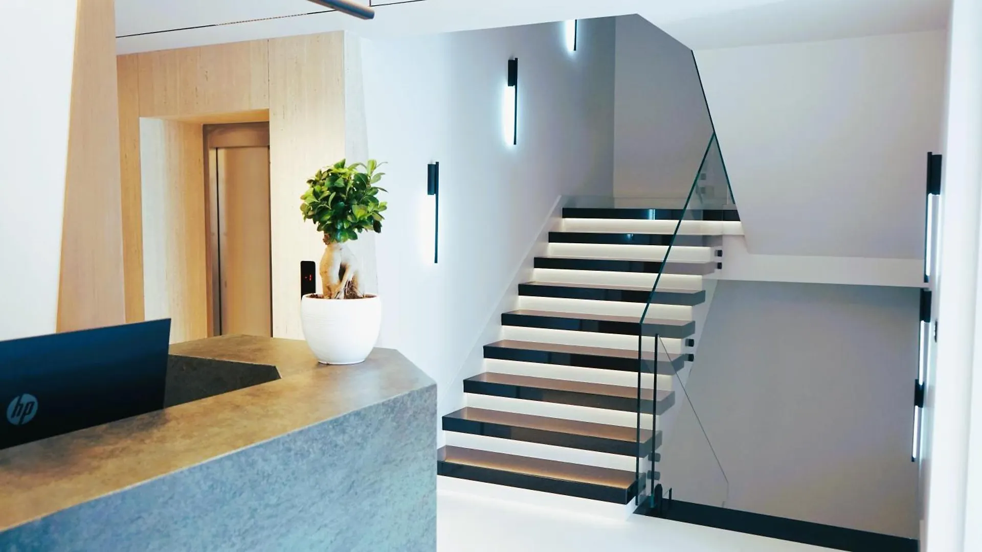 Arbnor Boutique Hotel 地拉那