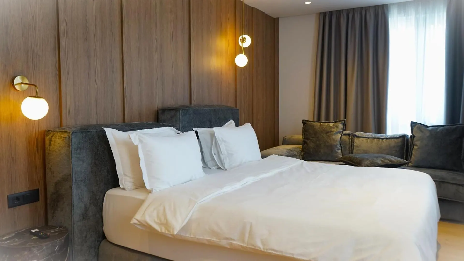 Arbnor Boutique Hotel 地拉那